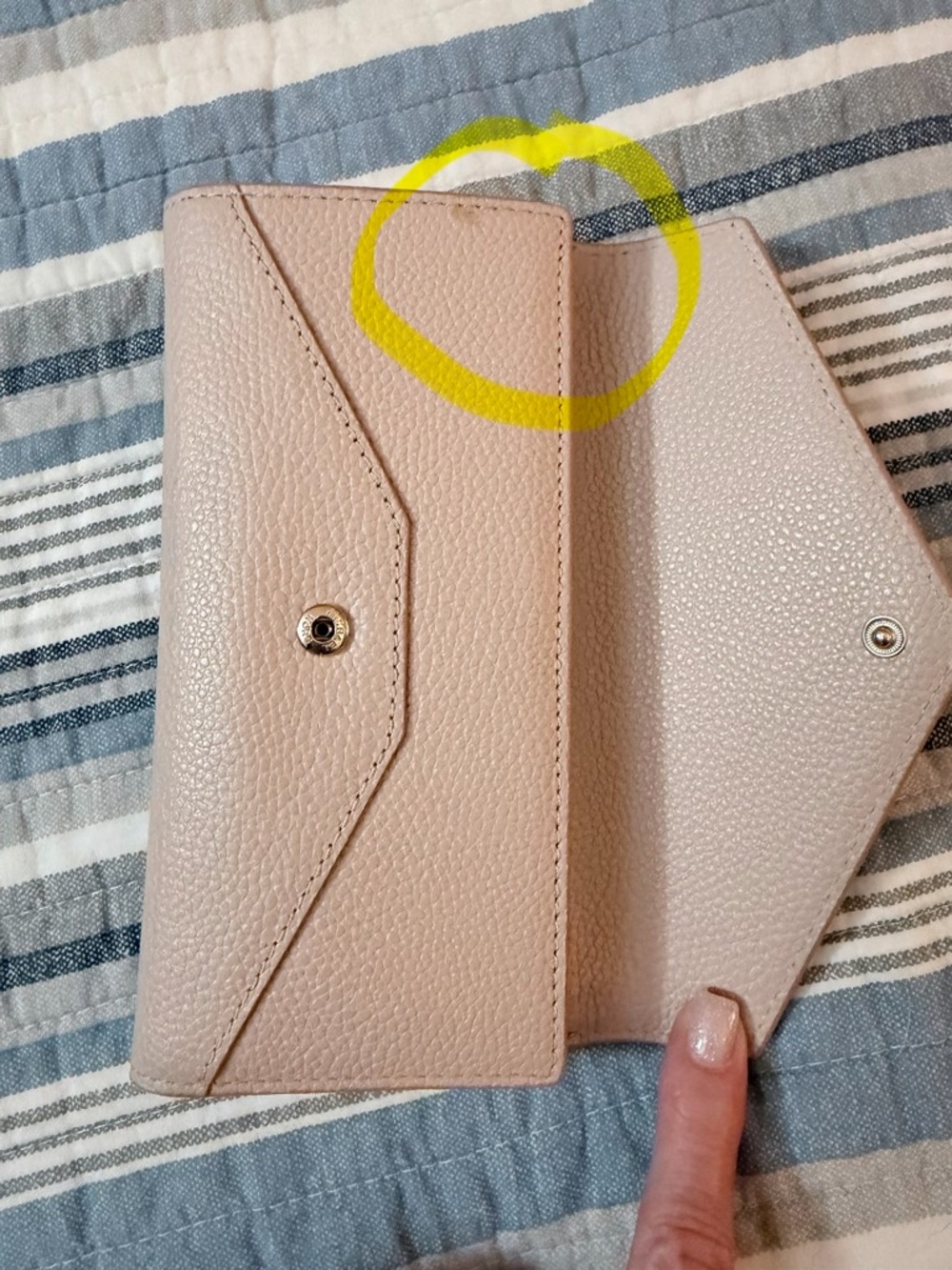 Michael Kors Blush Pebbled Leather Envelope Wallet with Gold MK - Picture 4 of 4